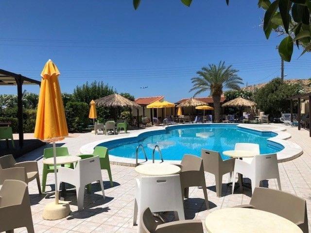 Karteros Hotel Dış mekan fotoğraf
