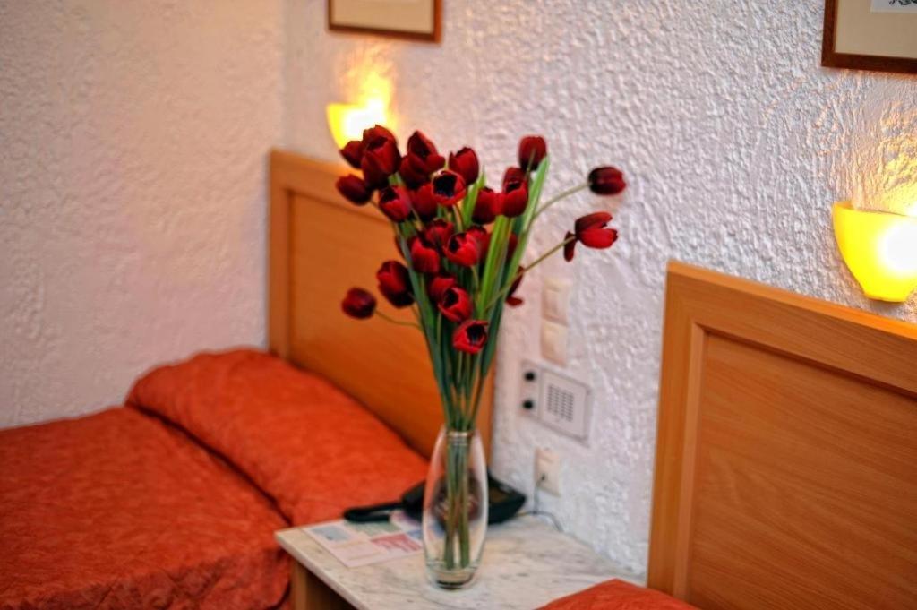 Karteros Hotel Dış mekan fotoğraf