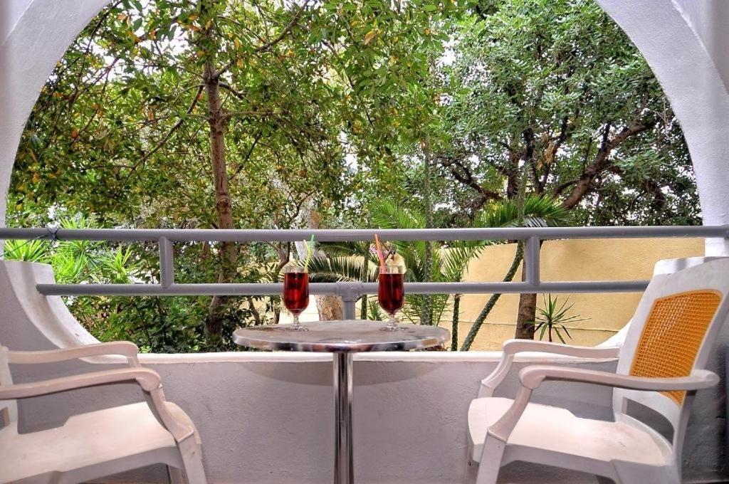 Karteros Hotel Dış mekan fotoğraf