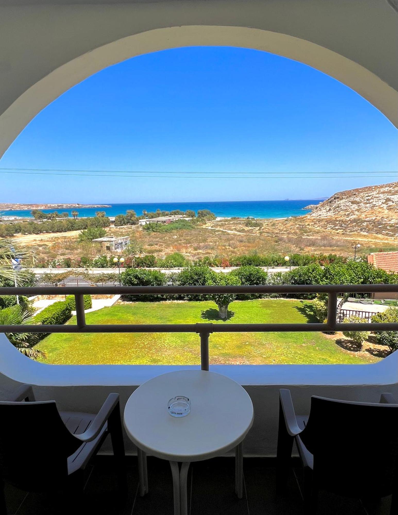 Karteros Hotel Dış mekan fotoğraf